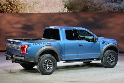 Ford f-150 raptor tay chơi off-road đậm chất mỹ