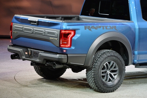 Ford f-150 raptor tay chơi off-road đậm chất mỹ