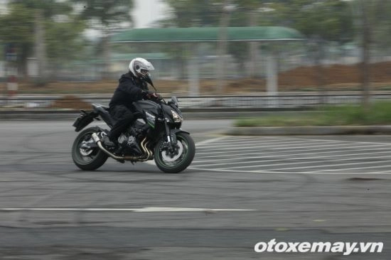 Kawasaki z800 abs 2014 chiếc mô tô đáng mua trong tầm giá 300 triệu đồng