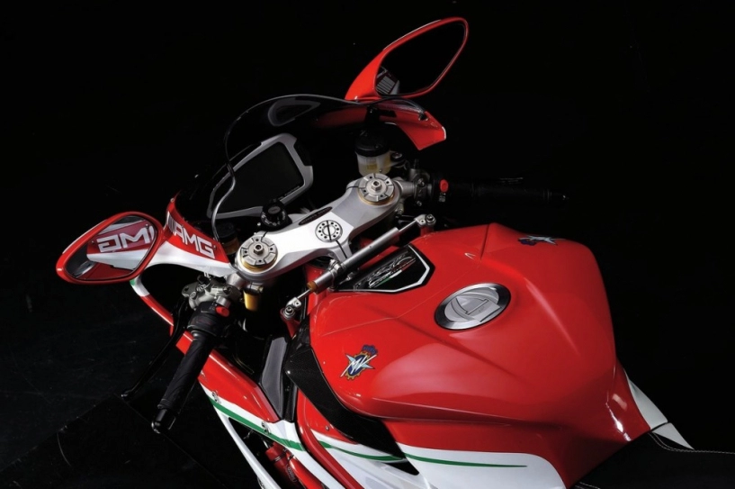 Mv agusta f4 rc siêu phẩm bước ra từ đua đường phố