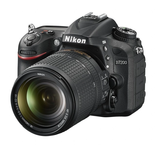 Nikon ra mắt d7200 nâng cấp nhẹ thân máy chống chịu tốt với thời tiết