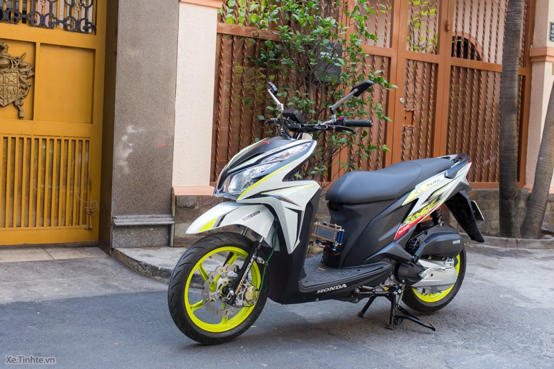 Honda click 125i thái độ nội công với nhiều đồ chơi từ takegawa