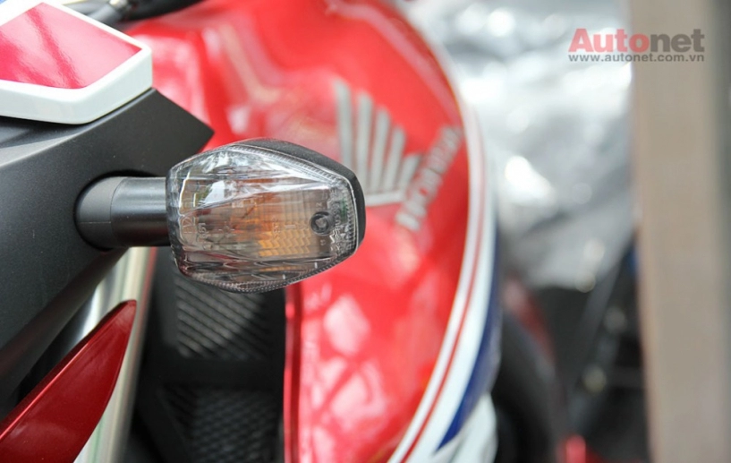 Cận cảnh cặp đôi honda cb1000r 2015 vừa về đến sài gòn