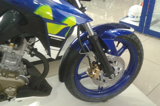 Cận cảnh yamaha v-ixion movistar 2015 vừa ra mắt