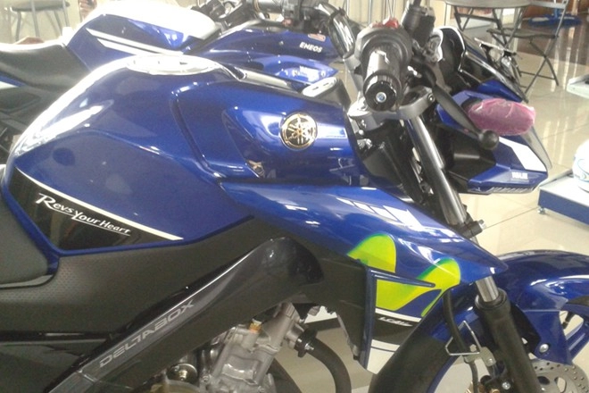 Cận cảnh yamaha v-ixion movistar 2015 vừa ra mắt