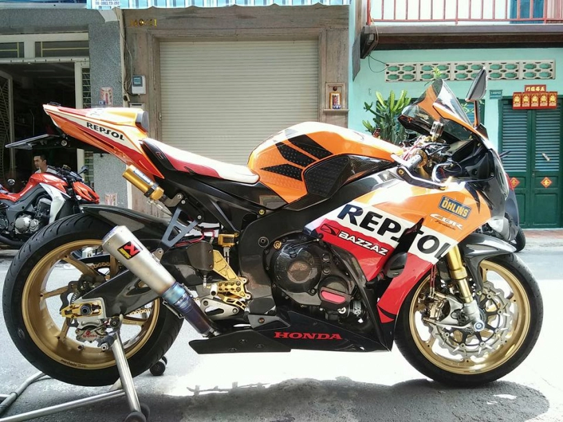 Cbr1000rr repsol độ tâm huyết của biker