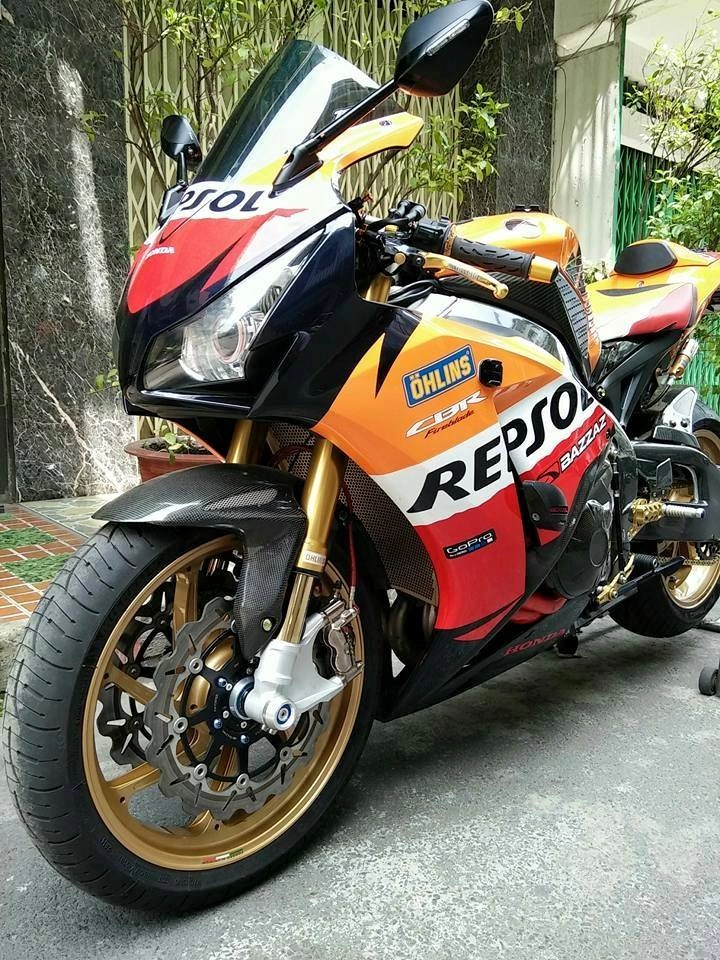 Cbr1000rr repsol độ tâm huyết của biker