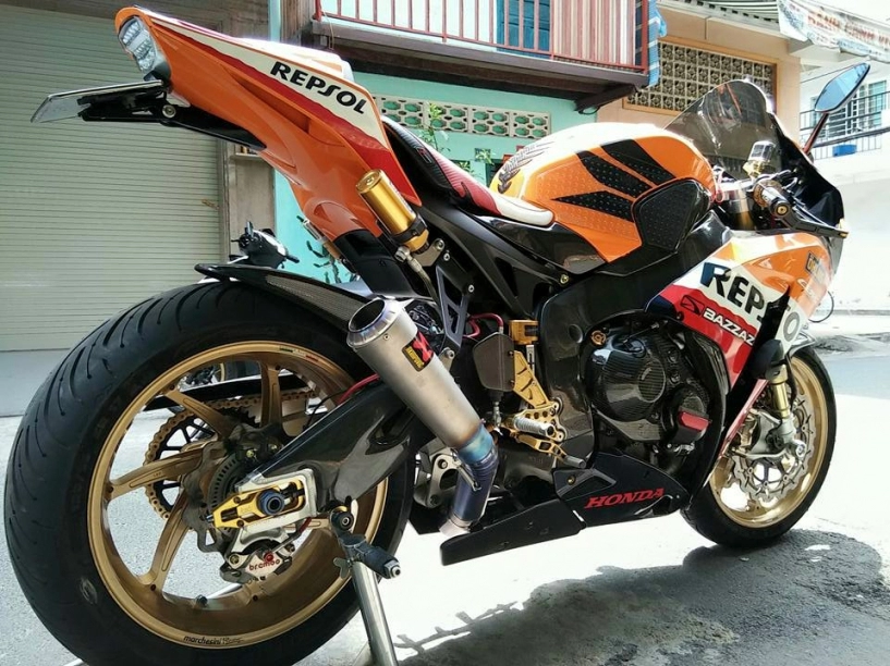 Cbr1000rr repsol độ tâm huyết của biker