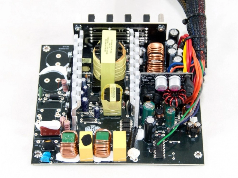 Đánh giá bộ nguồn cooler master g550m p1