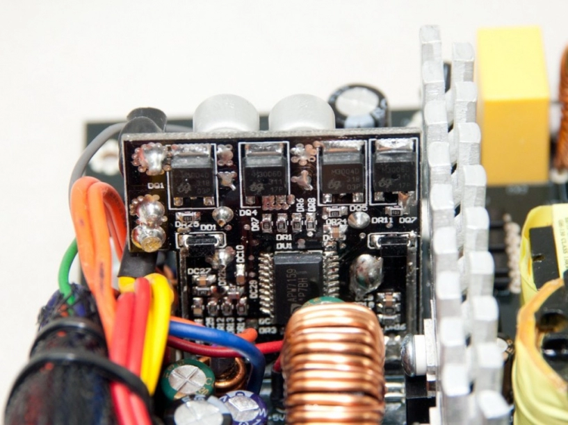 Đánh giá bộ nguồn cooler master g550m p1