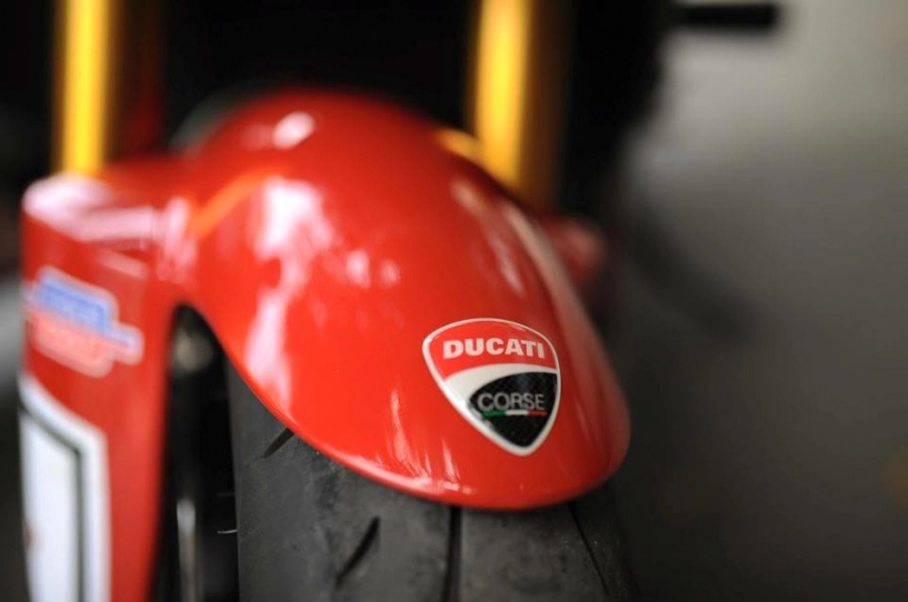 Ducati streetfighter kiêu hãnh tại đất sài gòn