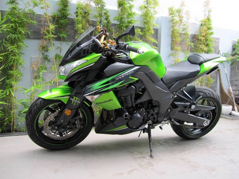 Kawasaki z1000 độ đầy phong cách của biker việt