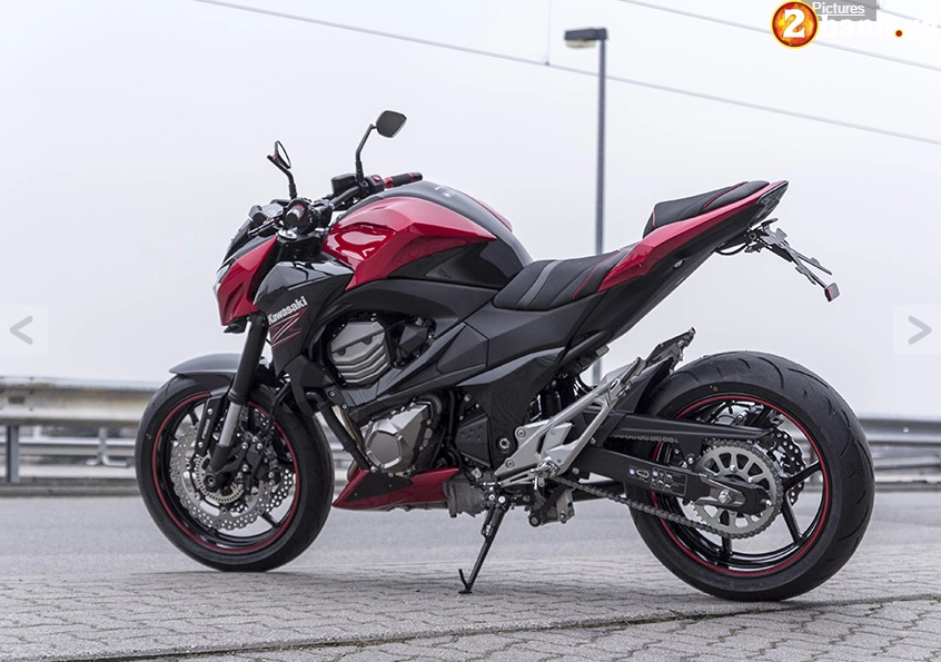 Kawasaki z800 độ phong cách với màu đỏ lạ lẫm