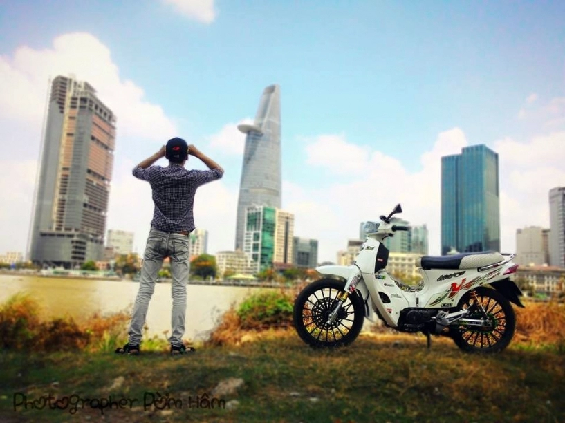 Max neo đô kiêng nôi bât cua hoc sinh giưa sai gon
