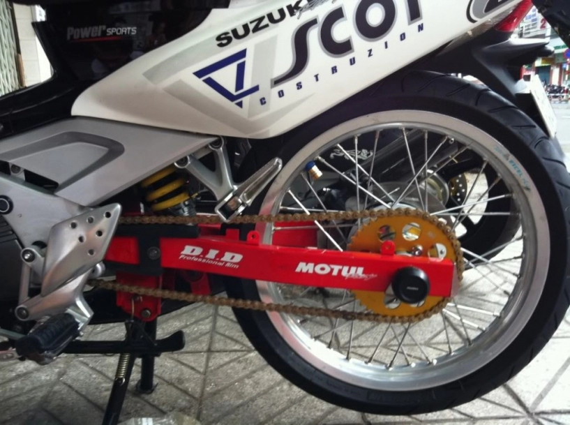 Suzuki sport độ phong cách scot racing