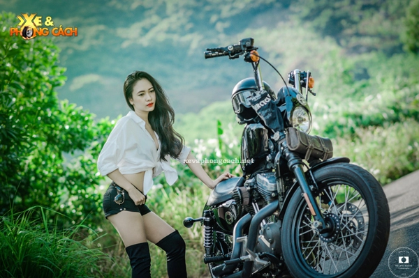 Hotgirl đà nẵng gợi cảm bên harley-davidson độ bobber