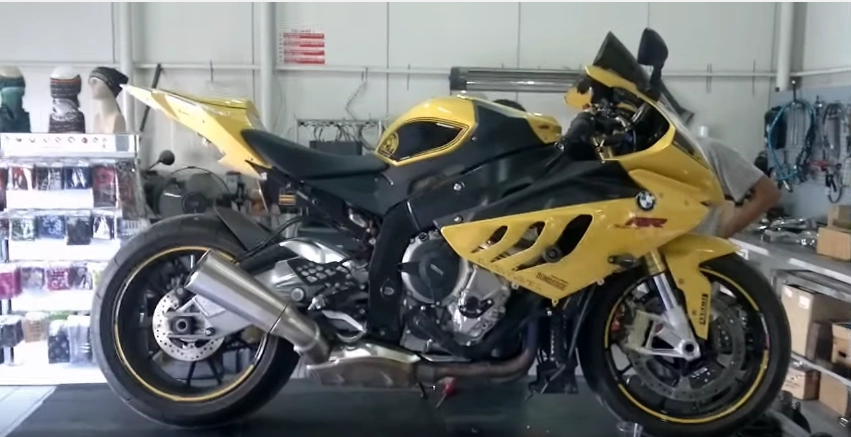 clip bmw s1000rr độ full pô akrapovic