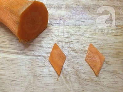 3 cách tỉa dưa chuột và cà rốt cực dễ mà đẹp