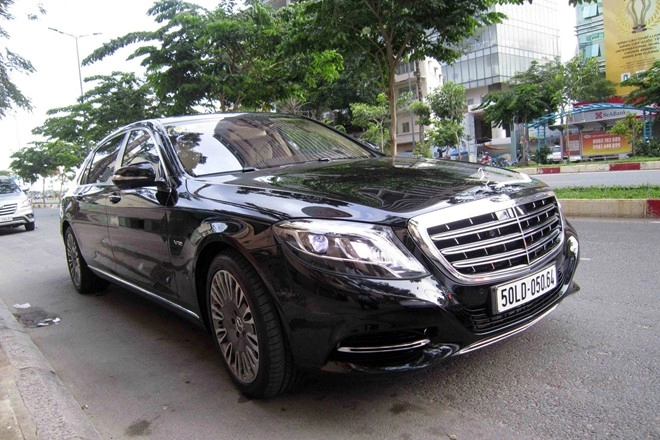 5 chiếc xe siêu sang maybach s600 ở sài gòn