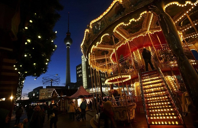 Berlin mở hội chợ giáng sinh lộng lẫy