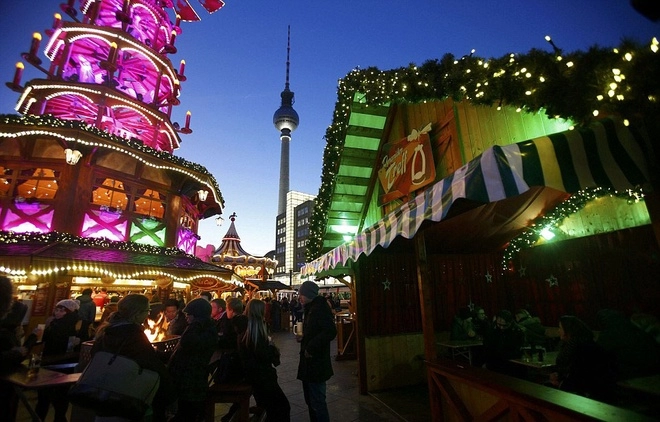 Berlin mở hội chợ giáng sinh lộng lẫy