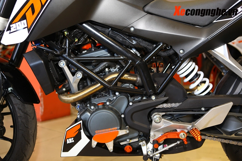 Cận cảnh ktm duke 200 bản 2015 mới về việt nam