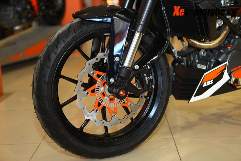 Cận cảnh ktm duke 200 bản 2015 mới về việt nam