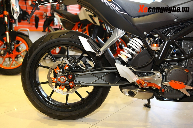 Cận cảnh ktm duke 200 bản 2015 mới về việt nam