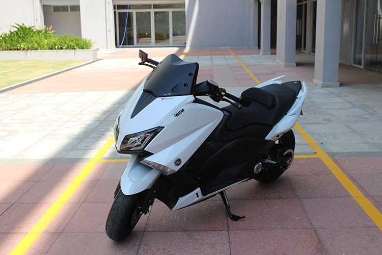 Cận cảnh yamaha tmax 2015 giá 500 triệu đồng tại việt nam