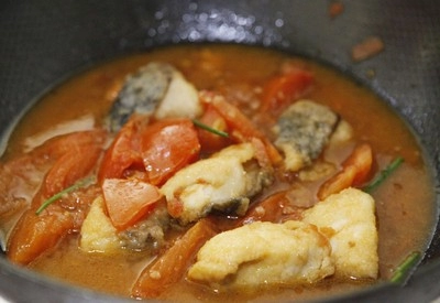 Chua ngon thanh nhẹ món canh cá nấu cà chua