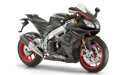 clipcận cảnh aprilia rsv4 rr 2015 trên đường đua