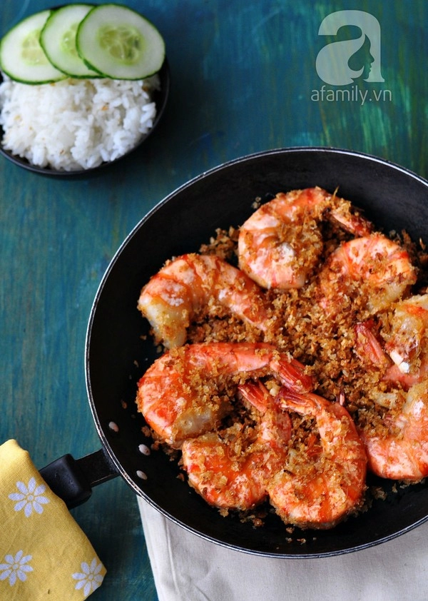 Tôm xóc muối Đậm đà lạ miệng món tôm xóc muối
