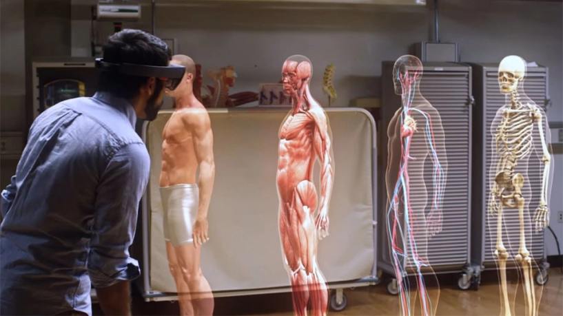 Đây cách ứng dụng microsoft hololens vào giáo dục và y tế