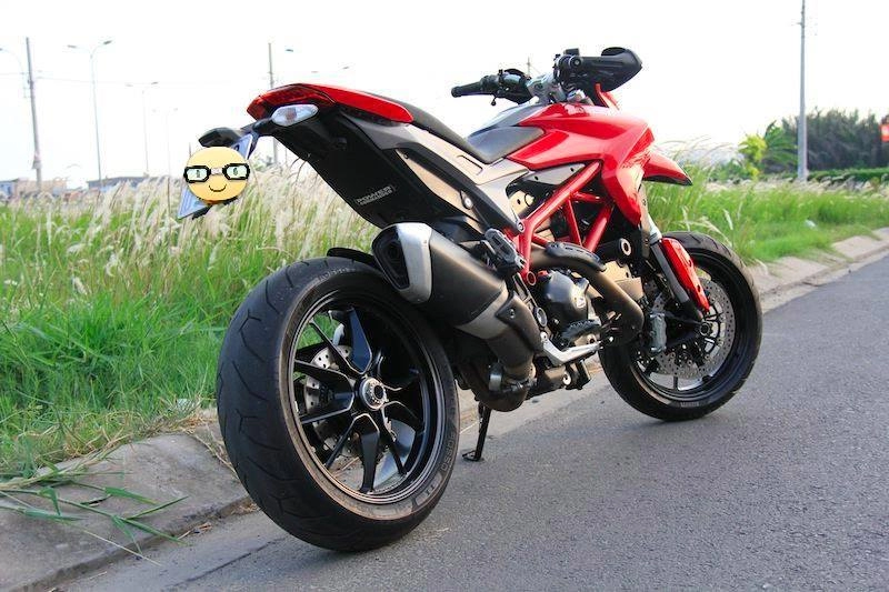 Ducati hypermotard phiên bản 2014 đeo trang sức evotech rizoma