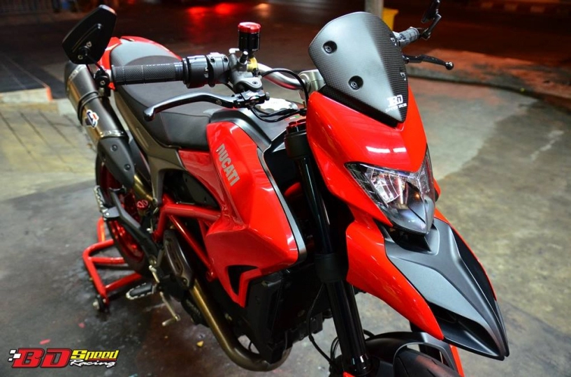 Ducati hypermotard sành điệu và hàng hiệu với bản độ từ thái