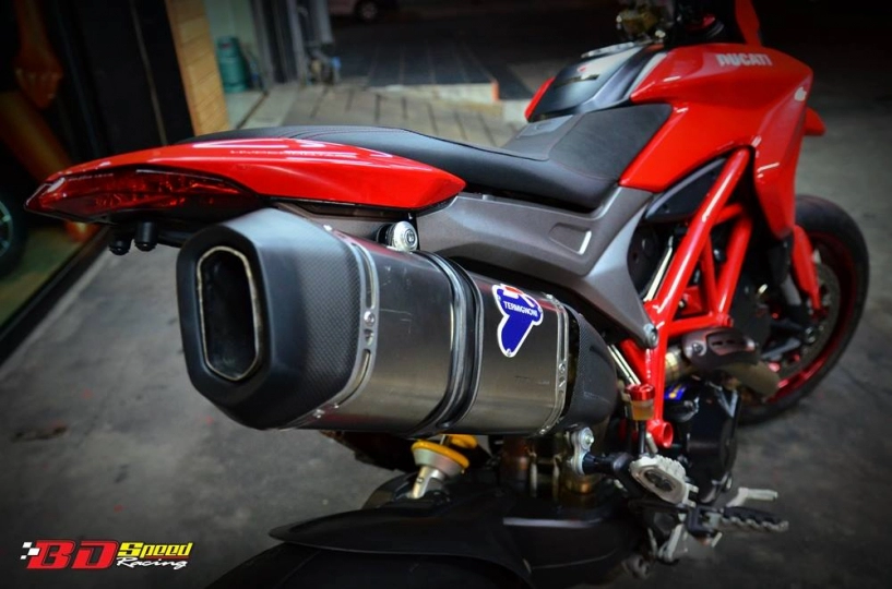 Ducati hypermotard sành điệu và hàng hiệu với bản độ từ thái