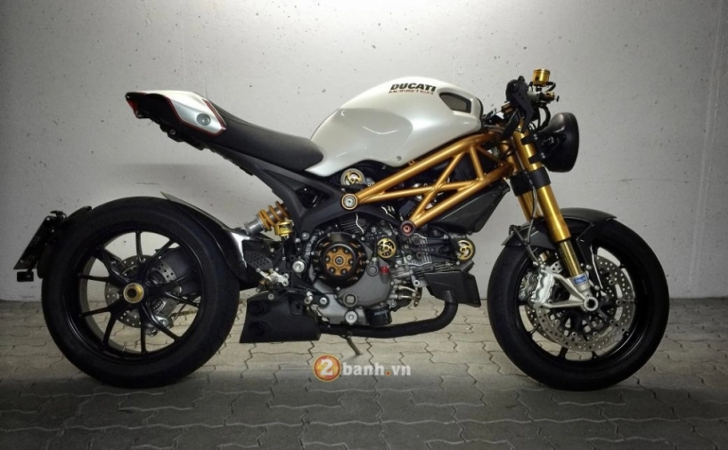 Ducati monster 1100s chất lừ với bản độ cafe racer