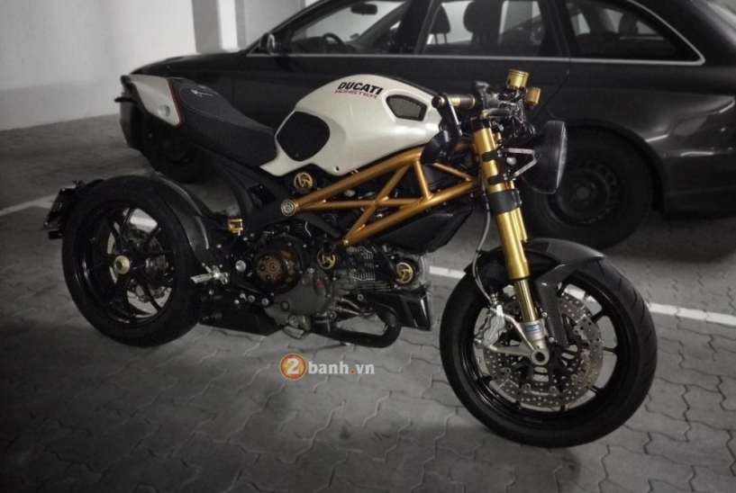 Ducati monster 1100s chất lừ với bản độ cafe racer