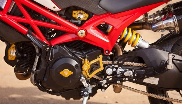 Ducati monster 1100s độ đầy đồ chơi của nước ngoài