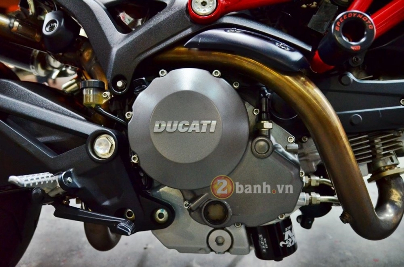 Ducati monster 795 độ đơn giản với những món đồ chơi hàng hiệu