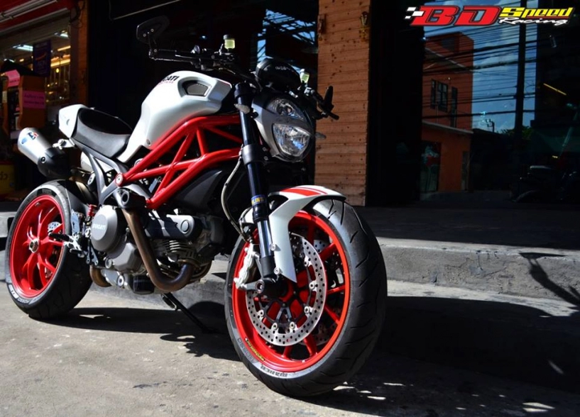 Ducati monster 796 s2r độ khoe dáng tại thái lan