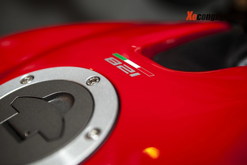 Ducati monster 821 mạnh mẽ và cá tính