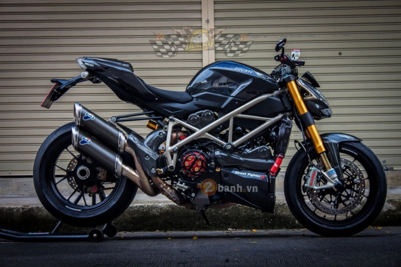 Ducati streetfighter s 1098 độ hơi bị hầm hố khoe dáng tại thái lan