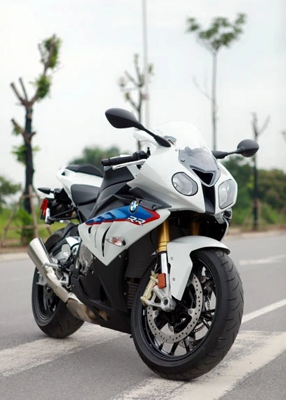 Exciter chế mũ hầm hố từ ý tưởng bmw s1000rr