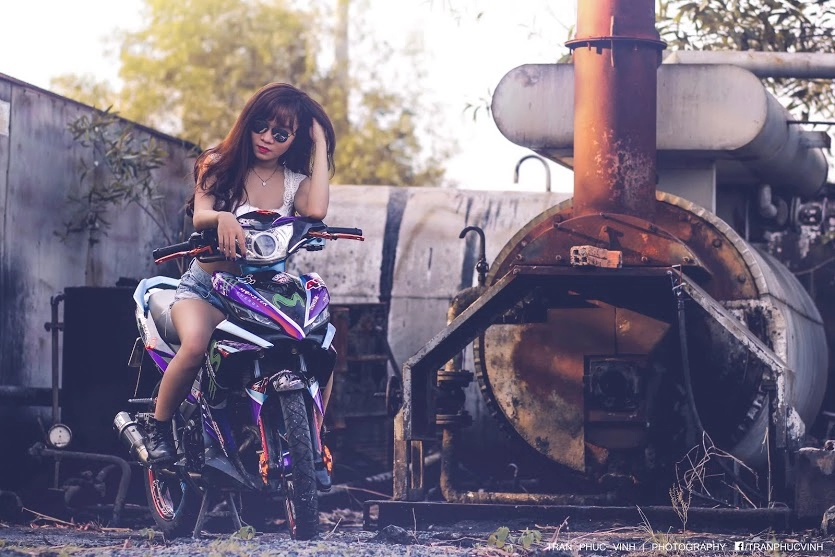Girl tây ninh khoe dáng cùng exciter movista