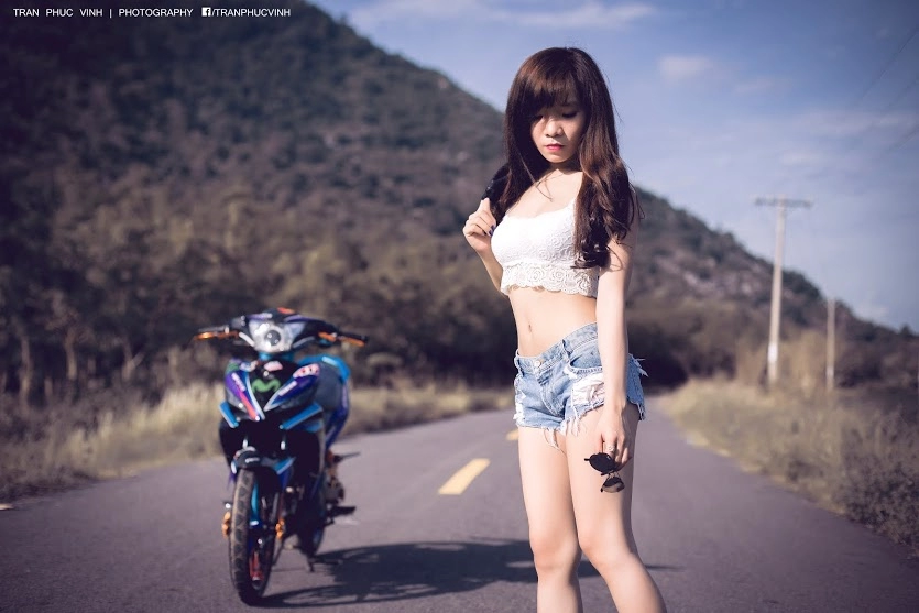 Girl tây ninh khoe dáng cùng exciter movista