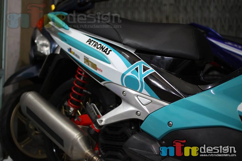 Honda air blade petronas độ chất