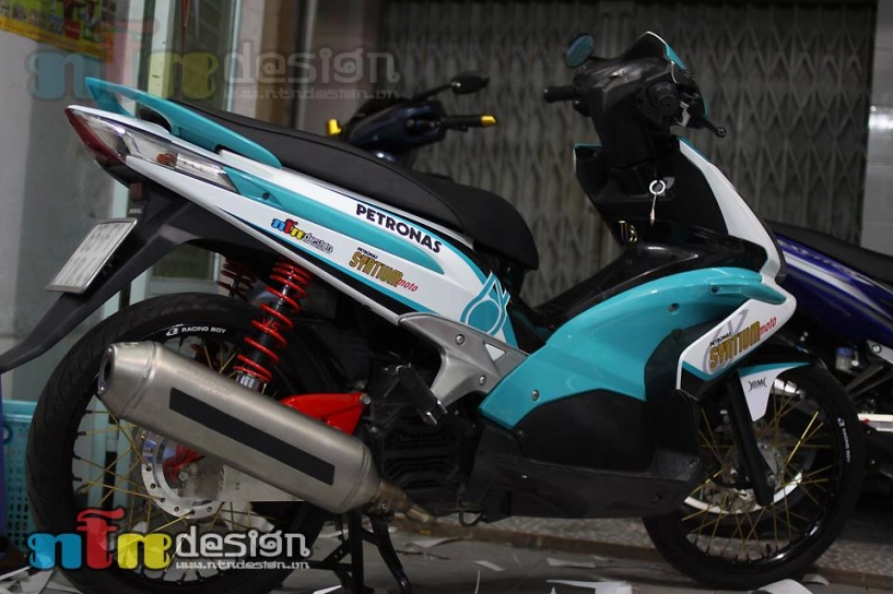 Honda air blade petronas độ chất