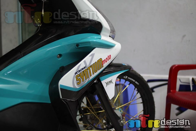 Honda air blade petronas độ chất