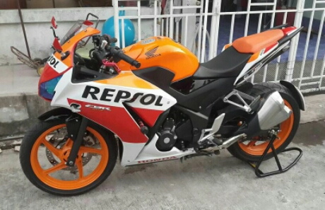 Honda cbr150r độ pô đôi z1000 ấn tượng